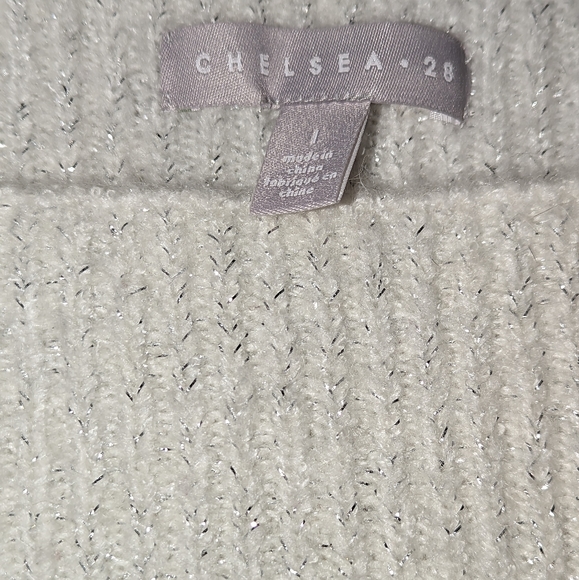 White Sweater - Picture 4 of 4